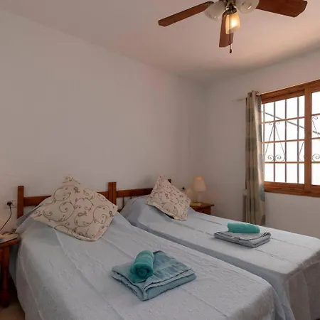 2 Bedroom Cristianos *